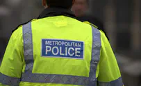UK: 400-person Jewish wedding broken up by police