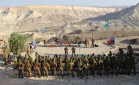 צילום: דובר צה"ל בני השליחים עולים על מדים