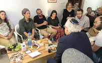 "אנחנו שחקנים בסרט של אירוע לאומי"