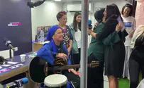 צפו: מירי רגב בהפרשת חלה בקבר הרשב"י