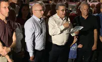 מדוע עמיר פרץ לא ינאם בכיכר רבין?