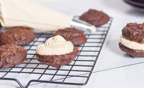 Chocolate Peanut Butter Whoopie Pies
