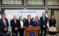 "ביריונות ודיקטטורה הם ערכי בני גנץ"