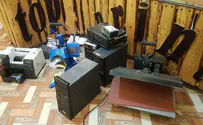 7 "מעבדות" לזיוף מסמכים נחשפו הלילה