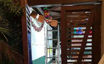 Man building Sukkah seriously injured after falling from ladder