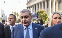Giuliani associate to cooperate with impeachment investigators