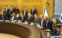 Netanyahu: 'Blue and White galloping to minority government'