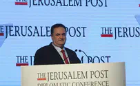 FM calls for 'effective military threat against Iran regime'