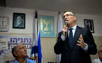 "גדעון סער מוכיח שהוא אדם לא אמין"