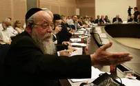 מוזס תוקף: התפרעות חרדים מול מוחים חברתיים