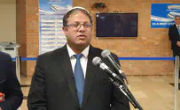 Ben Gvir: Rabbi Peretz stabbed me with a knife
