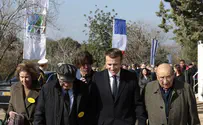 A lapse of French etiquette