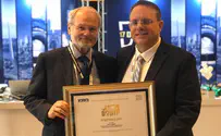 Zionist leader wins prize for fighting anti-Semitism