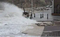 הסערה התנפצה אל חופי תל אביב