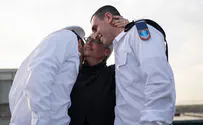 עיניים של אמא          