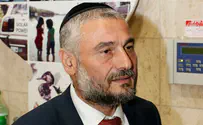 מרב מיכאלי טסה בשבת, משה אבוטבול תקף