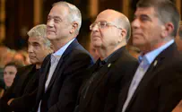 'Closer to fourth elections than to unity government'