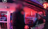 תיעוד: גנב כרטיסי האשראי - ונעצר