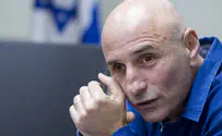 'Benny Gantz collapsed and sold his voters'