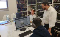 צילום: ישיבת הכותל אלפים צפו בערב תורני חוצה יבשות