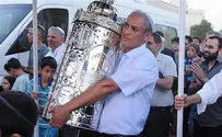 ב-21:00 זה קורה: ההגרלה על ספר תורה 