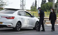 צפו: השוטרים הציעו מסכה, האזרח סירב