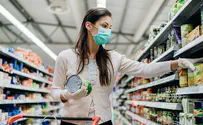 Walmart and Sam’s Club require shoppers to wear face coverings
