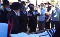 הרב עדין שטיינזלץ הובא למנוחות