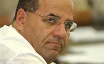 "כלב מושחת - בגללך יש מצוקת דיור"