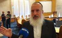 סגן ראש העיר מעודד להפגין