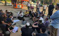 "לסייע בעצירת מגיפת הפוסט - מודרנה"