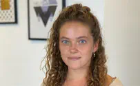 Former female soldier demands millions from top BDS operative