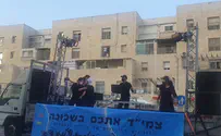 הדיג'אים המיוחדים שימחו את הקשישים