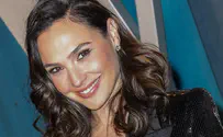 Gal Gadot makes Jimmy Falon taste Sufganiyot & Gefilte Fish