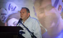 פריחת הדובדבן                  