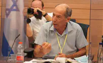 ''השאירו אותנו לבד במערכה"
