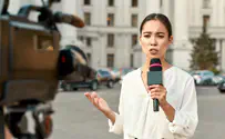 Watch: Popular news anchor quits on-air