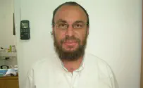 אוהב את הבריות ומקרבן לתורה   