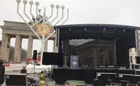 שידור חי: מדליקים נרות בשער ברנדנבורג בברלין