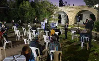 חנוכה בשא-נור: "יש הרבה חושך לגרש"