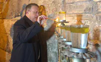 נר חנוכה בכותל הקטן: "זו ציונות"
