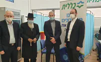 הרב ברך "שהחיינו" לכבוד קבלת החיסון