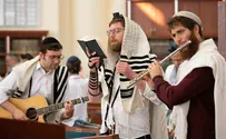 מחר: תפילת ר"ח עם יצחק מאיר 