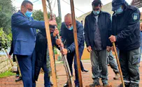 משה ליאון פתח את מבצע הנטיעות