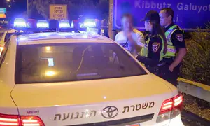 Hundreds arrive to protest - and discover mistake