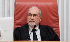 Судья Грунис покидает государственную следственную комиссию