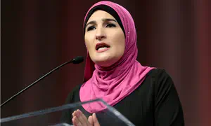 Israel bans Linda Sarsour