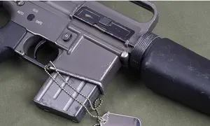 נער נפצע אנושות מפליטת כדור בפתח תקווה