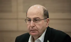 יעלון: ישראל הייתה צריכה להציע לאסד שלום