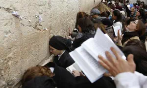 From separation to reunion: Tisha B'Av to Tu B'Av